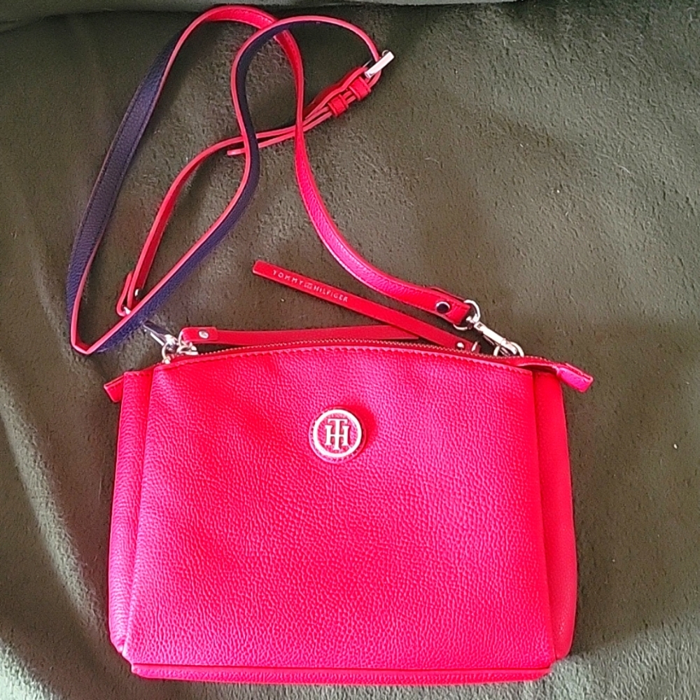 Tommy Hilfiger  red cross body bag